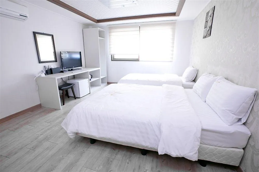 Vip Residence Seul 3*,